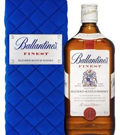 Ballantine’s Finest en bleu roi pour Noël