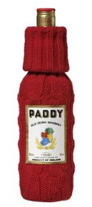 Paddy met une petite laine pour Noël