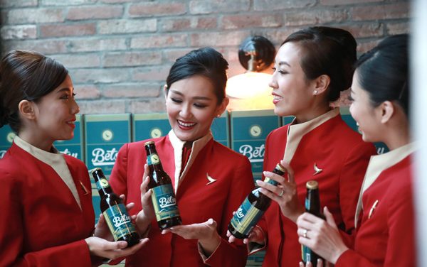 Betsy Beer de Cathay Pacific, 1ere bière artisanale au monde créée par une compagnie aérienne !