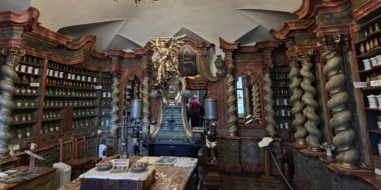 La pharmacie de la Licorne Blanche 